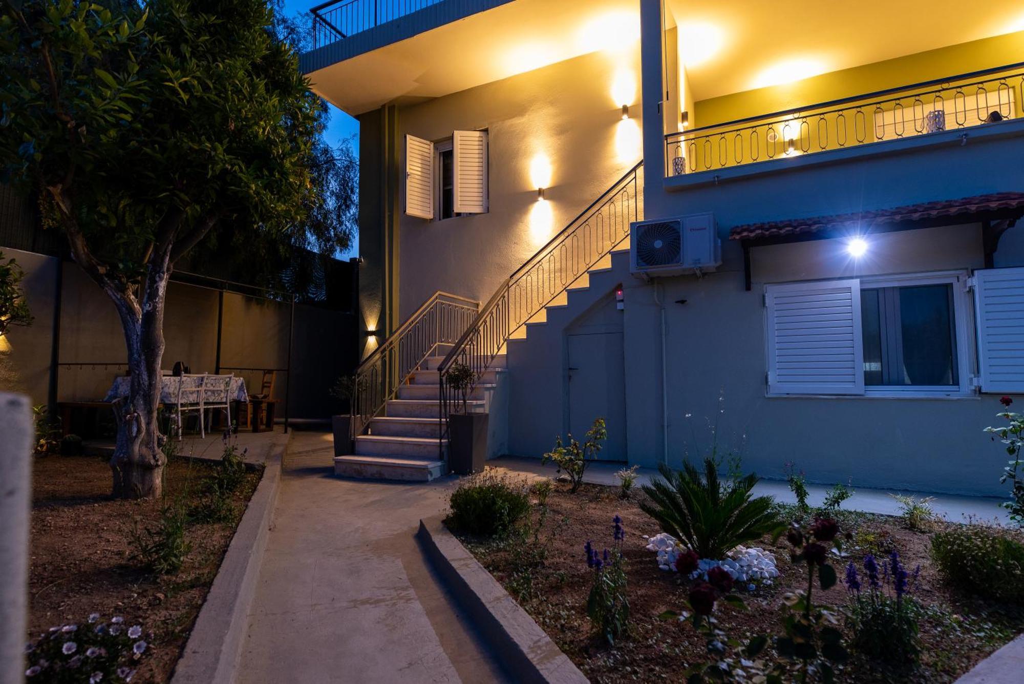 Demi'S Apartments Near Athen'S Airport 아르테미다 외부 사진