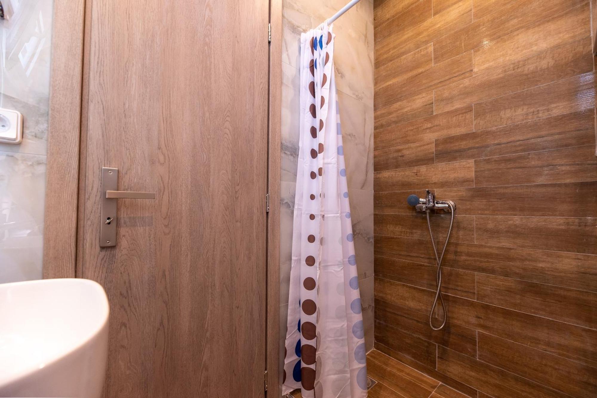Demi'S Apartments Near Athen'S Airport 아르테미다 외부 사진