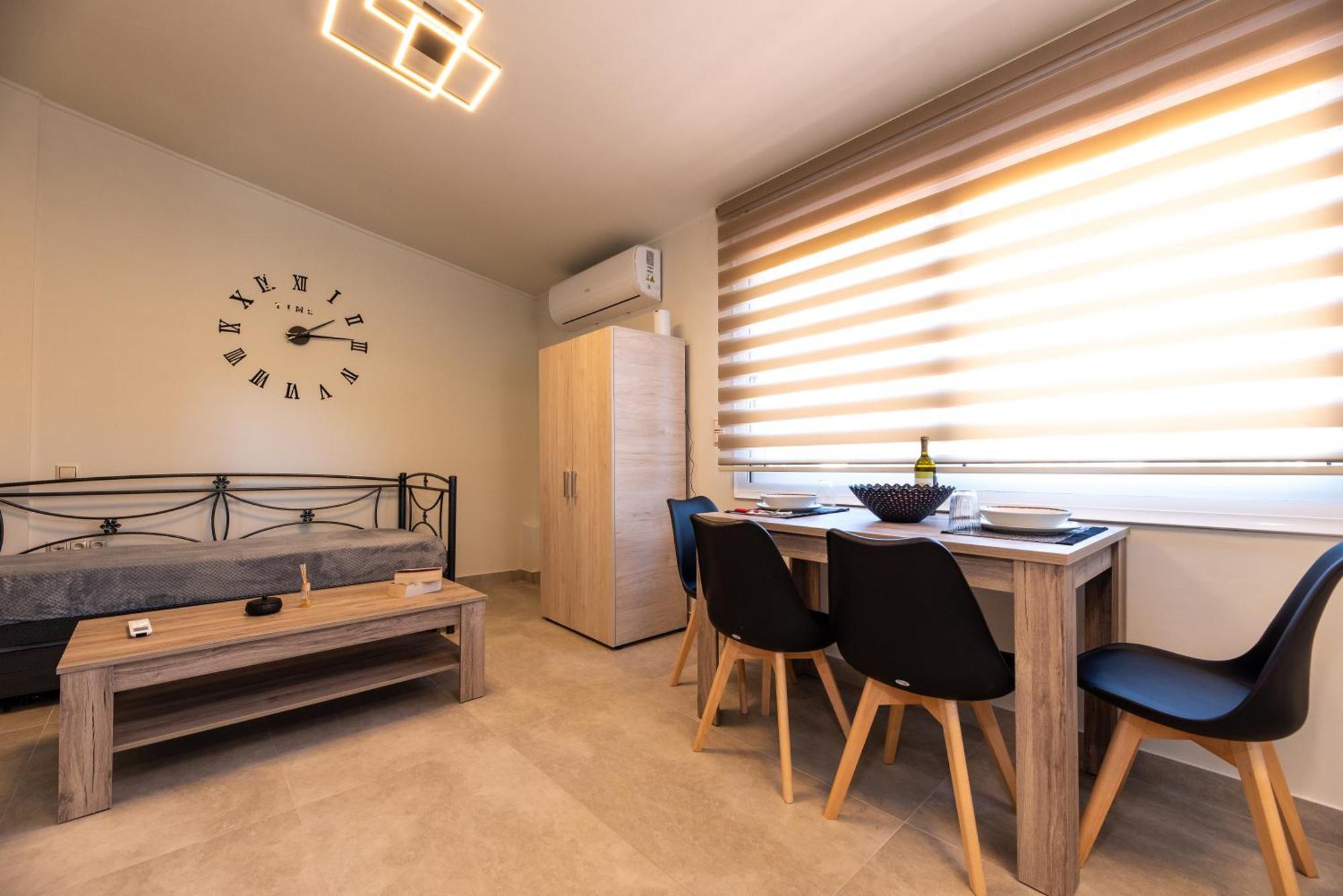 Demi'S Apartments Near Athen'S Airport 아르테미다 외부 사진