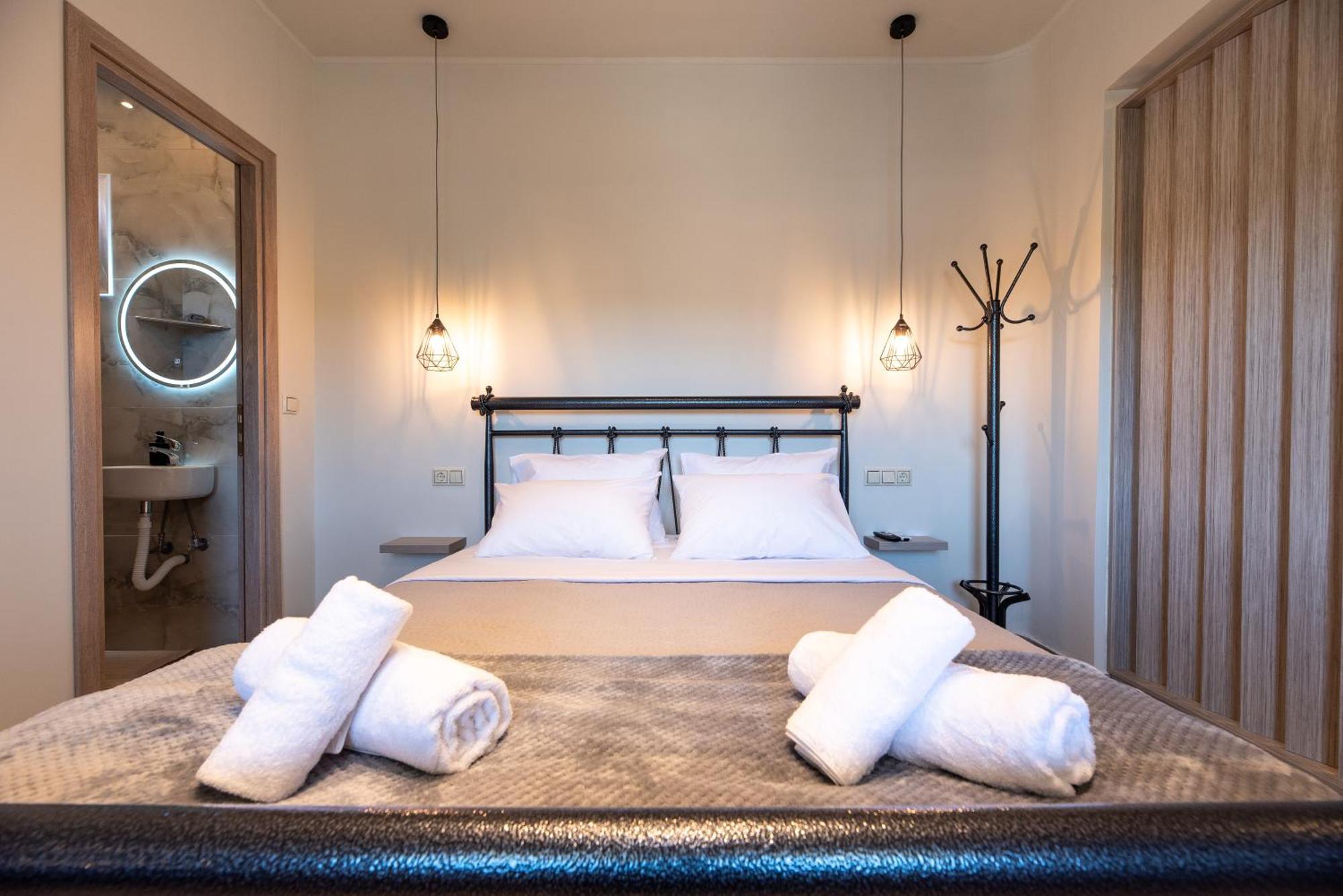 Demi'S Apartments Near Athen'S Airport 아르테미다 외부 사진