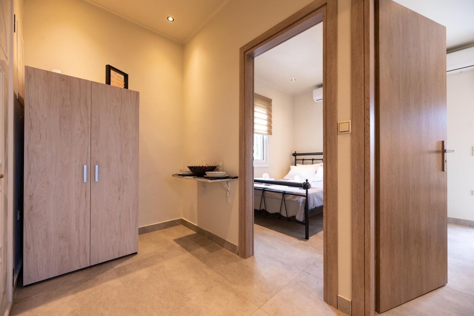 Demi'S Apartments Near Athen'S Airport 아르테미다 외부 사진